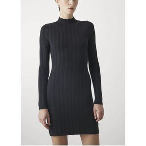 Abercrombie & Fitch | Dresses | Nwt Abercrombie Fitch Black And Cream Long  Sleeve Dress | Poshmark
